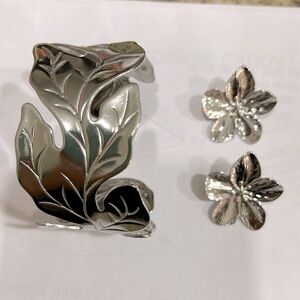 New packed Adorable steel Leaf Bracelet & super cute flower earrings !!!